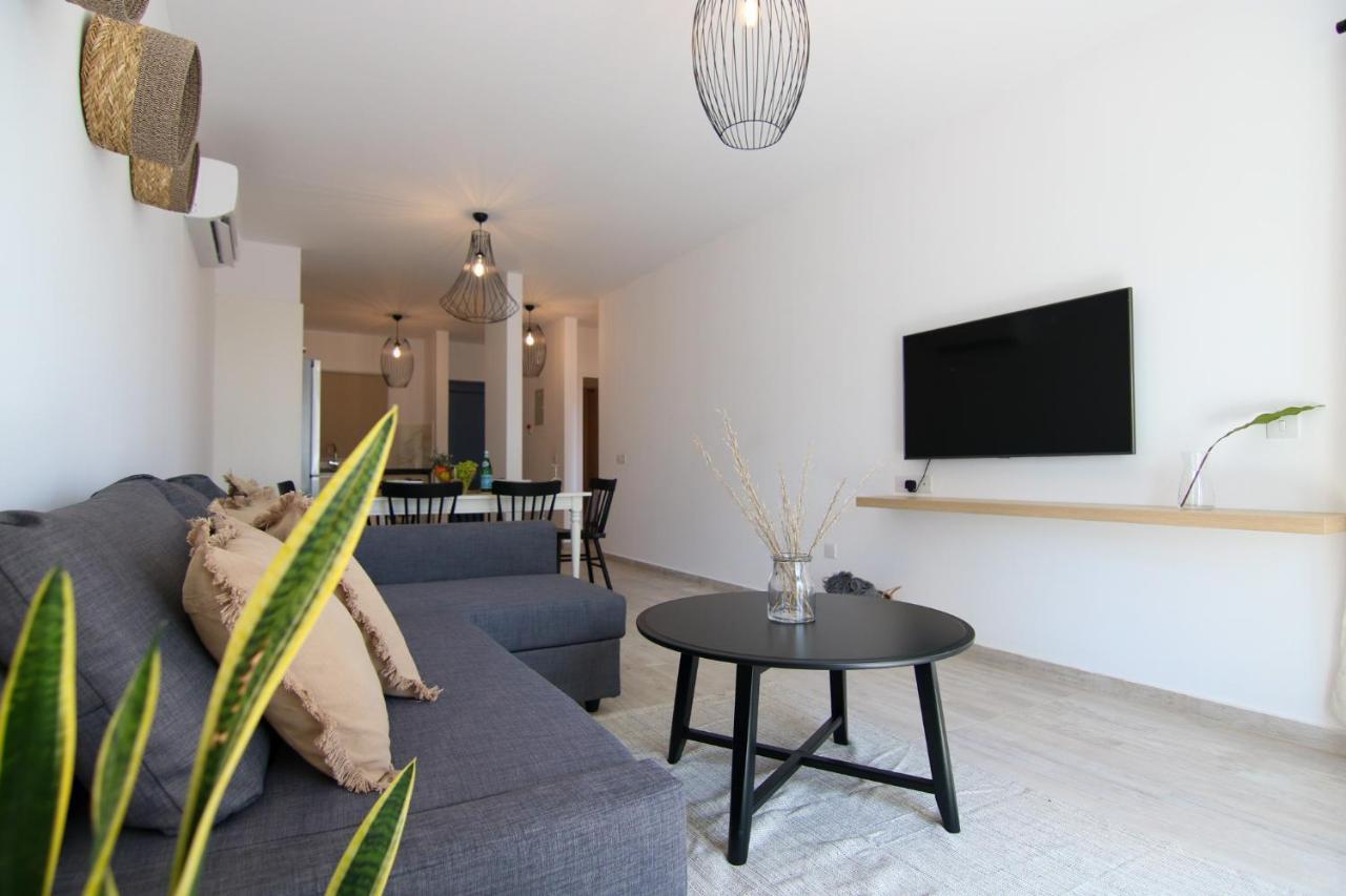 Апартаменти Phaedrus Living: Seaside Luxury Flat Limnaria 152 Пафос Екстер'єр фото