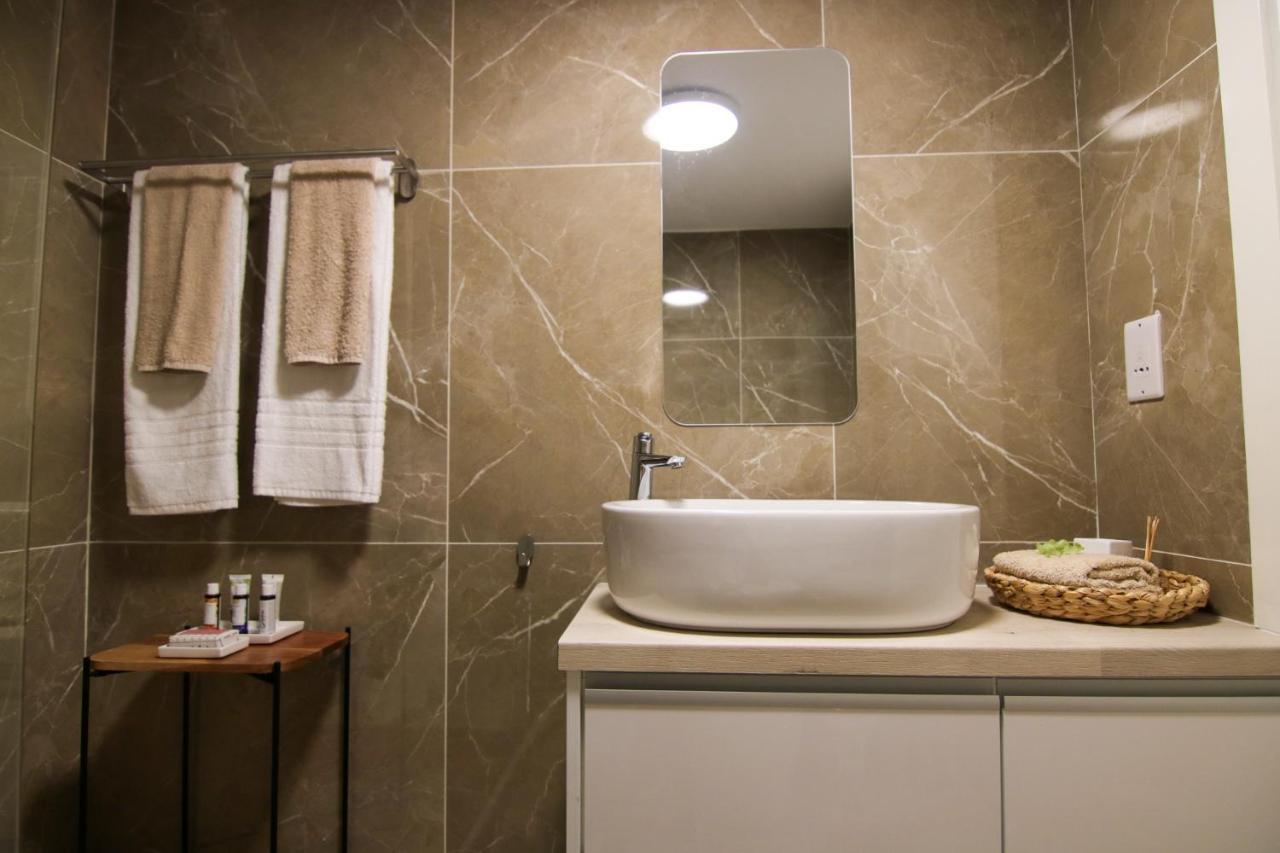 Апартаменти Phaedrus Living: Seaside Luxury Flat Limnaria 152 Пафос Екстер'єр фото
